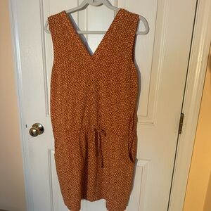 Toad&Co Terracotta Orange V-Neck sundress. Great travel and active material!
